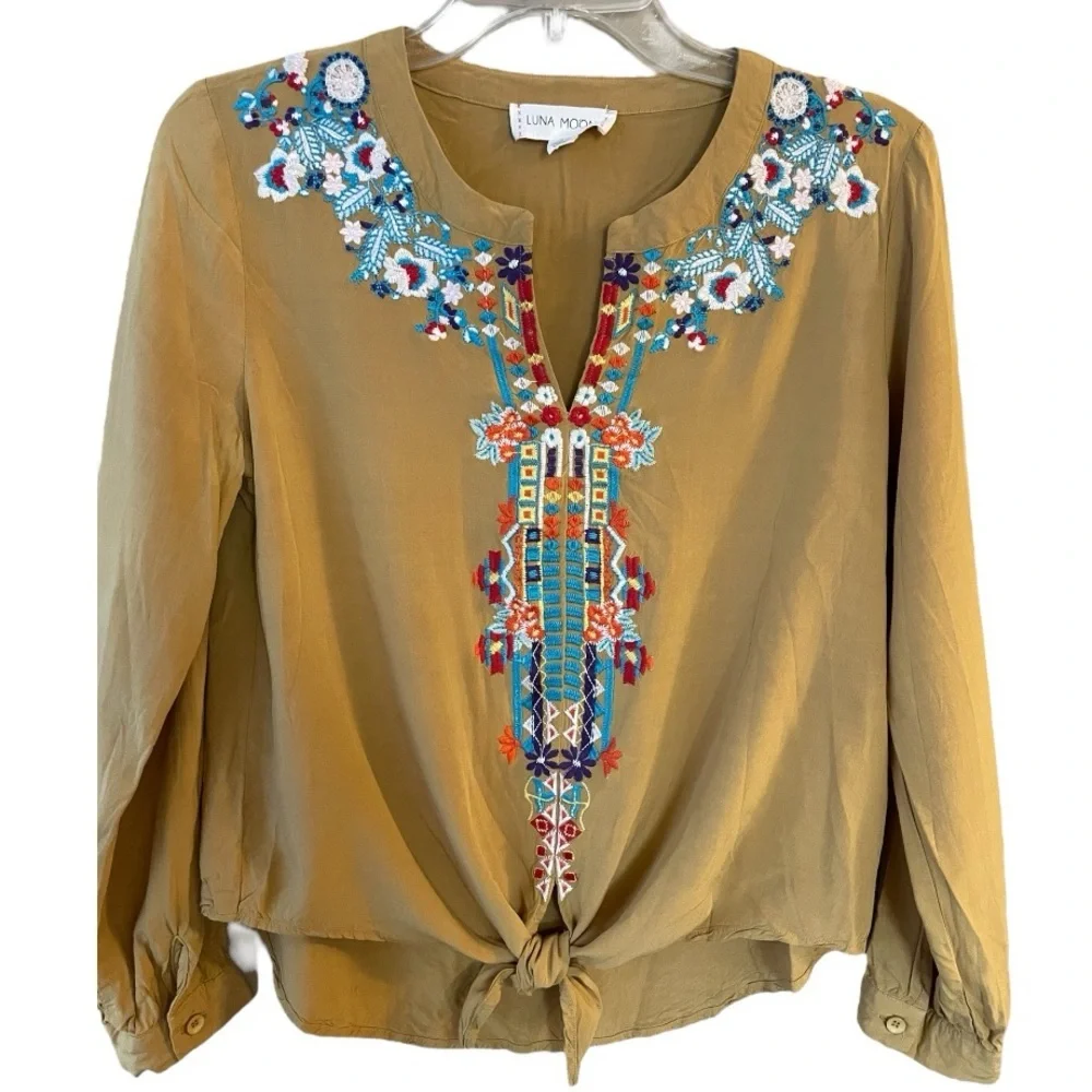 Bohemian Anthropologie Embroidered Top